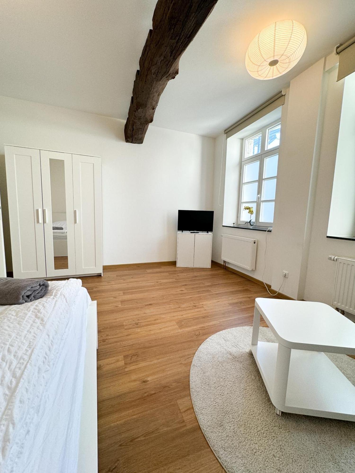 Praktisch & Modern - Voll Ausgestattetes Apartment Stolberg  Bagian luar foto